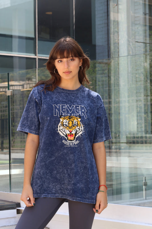 Polera Oversize Azul  Tigre