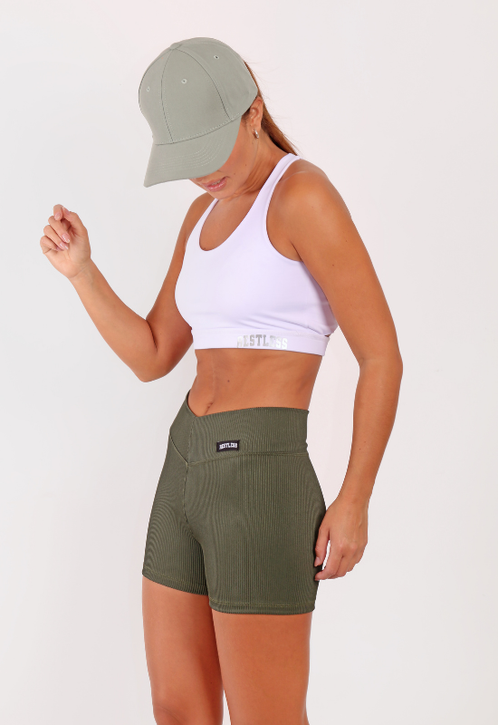 Short acanelado