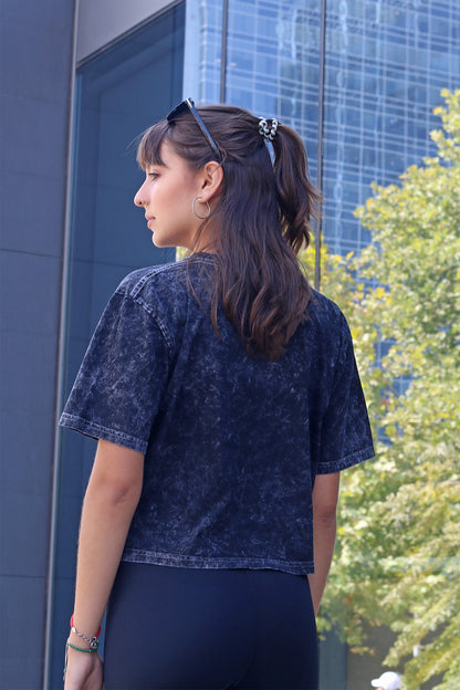 Crop Teñido Negro Restless