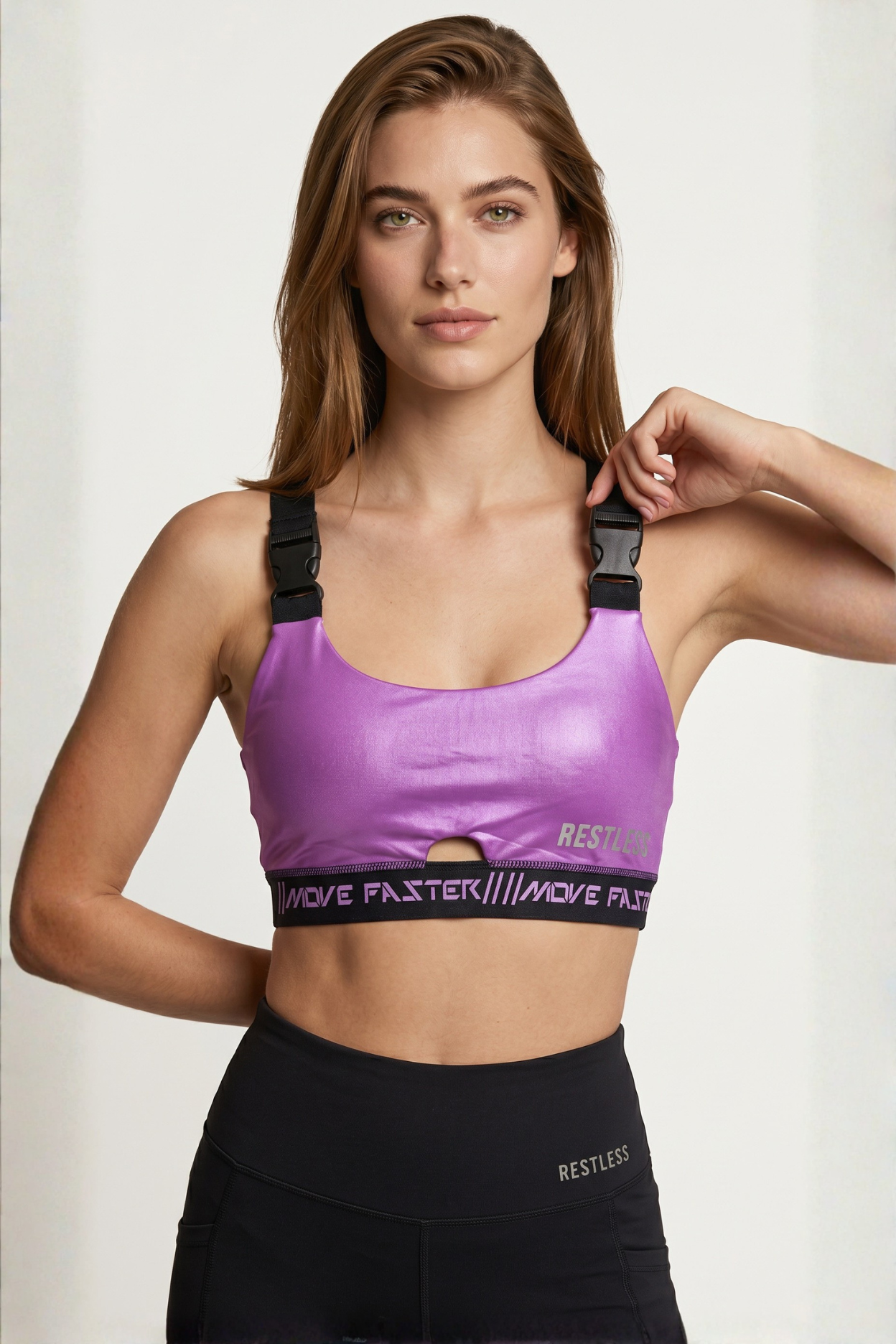 Peto deportivo morado metálico mujer